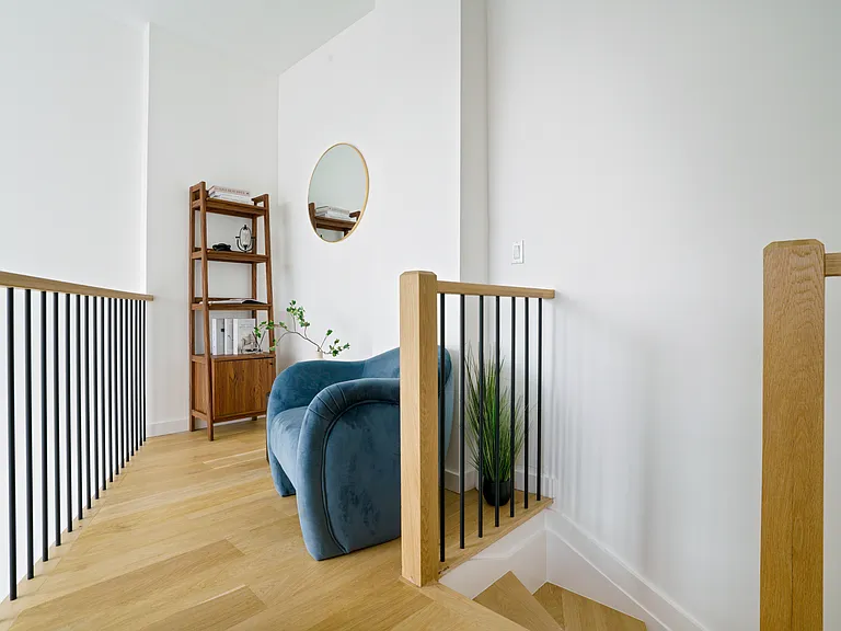 11-14 35th Ave #720 — Photo 8