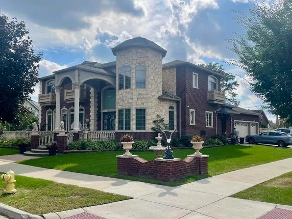 7347 Anthony St, Dearborn, MI 48126