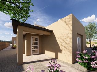 20 Blue Feather Rd, Santa Fe, NM 87508