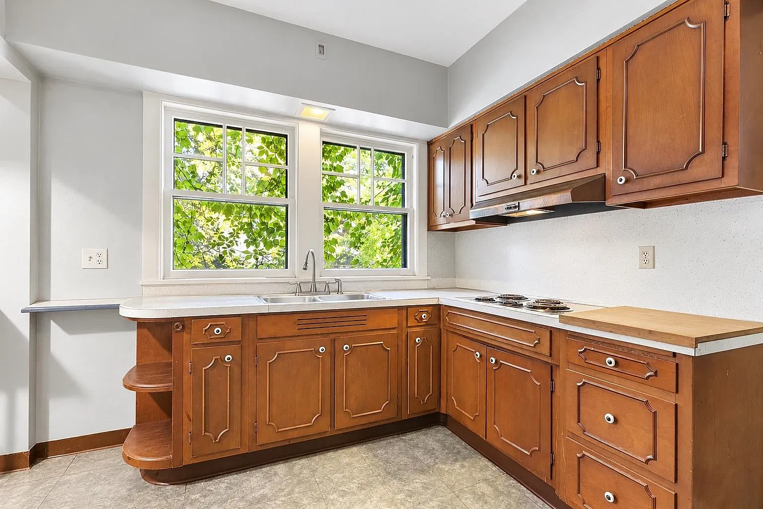 224 N Prospect St — Photo 4