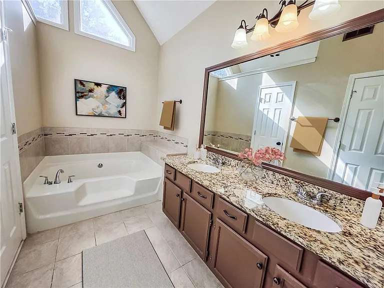 116 Crossroads Estates Dr — Photo 7