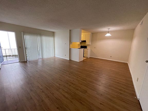 3rd image of 529 N Adams St #9