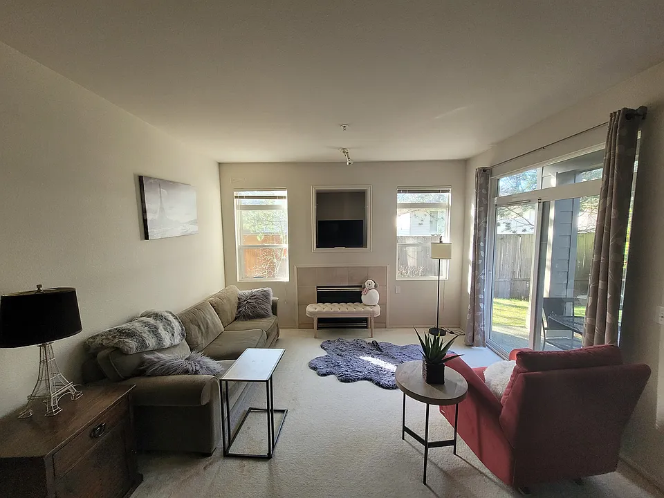 227th Ln SE