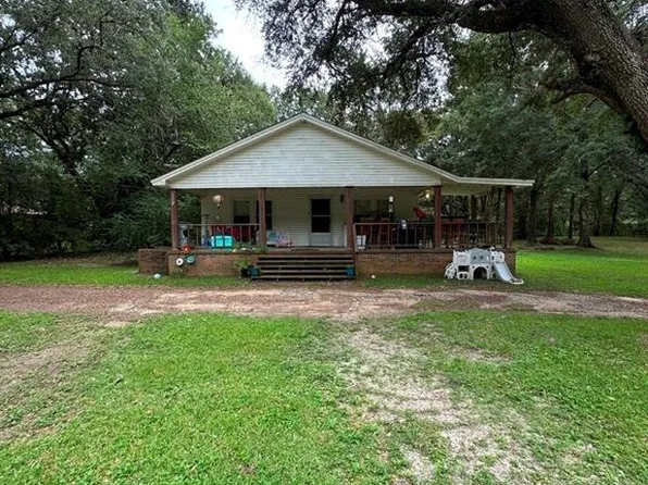 3551 Seymore Trammell Dr, Theodore, AL 36582