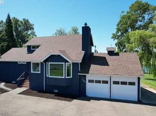 1754 Del Rio Rd, Roseburg, OR 97471
