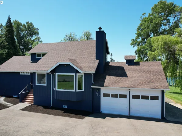 1754 Del Rio Rd, Roseburg, OR 97471