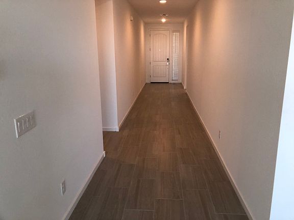 3rd image of 274 S San Fernando Ln
