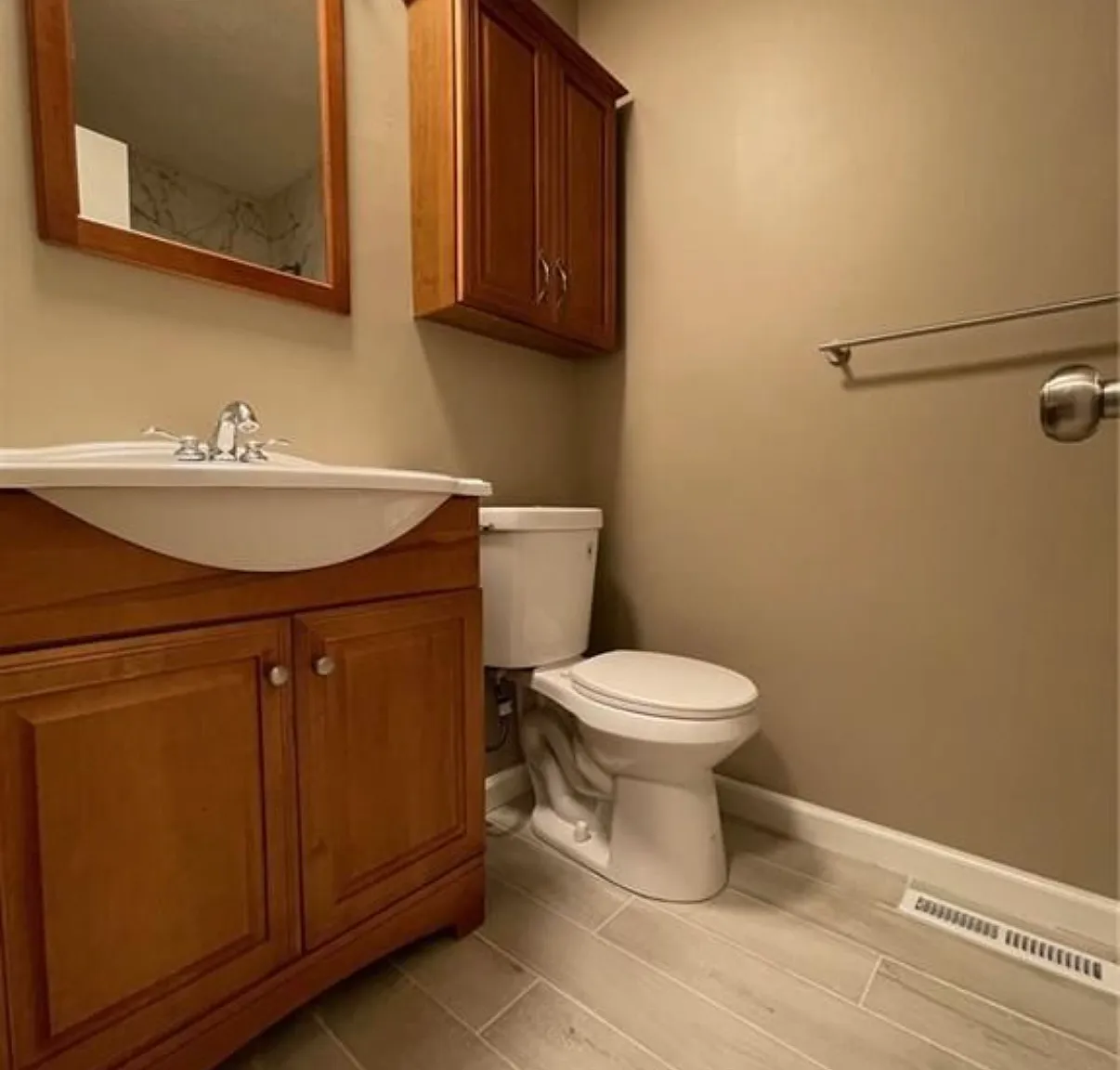 3 bed, 1308 sqft, $3,000 — Photo 4