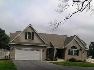 36 Markham Rd, East Longmeadow, MA 01028