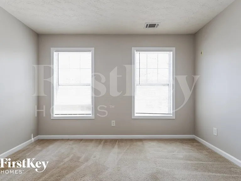 6919 Island Pointe Dr — Photo 12