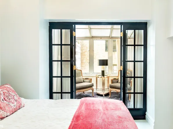 891 Park Avenue image 11 of 12