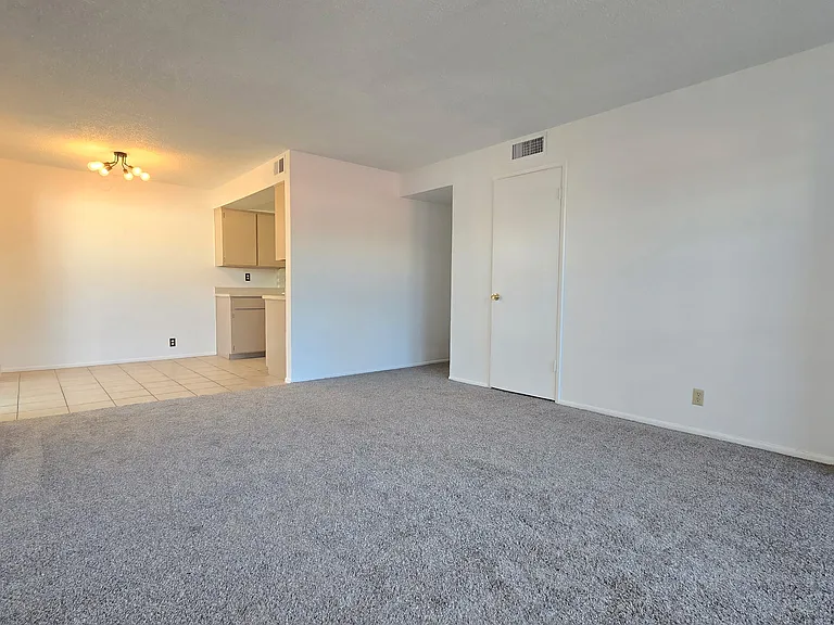 4917 N 73rd St #17 — Photo 2