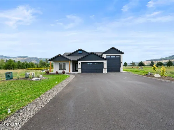 78 Bunker Ln, Blanchard, ID 83804