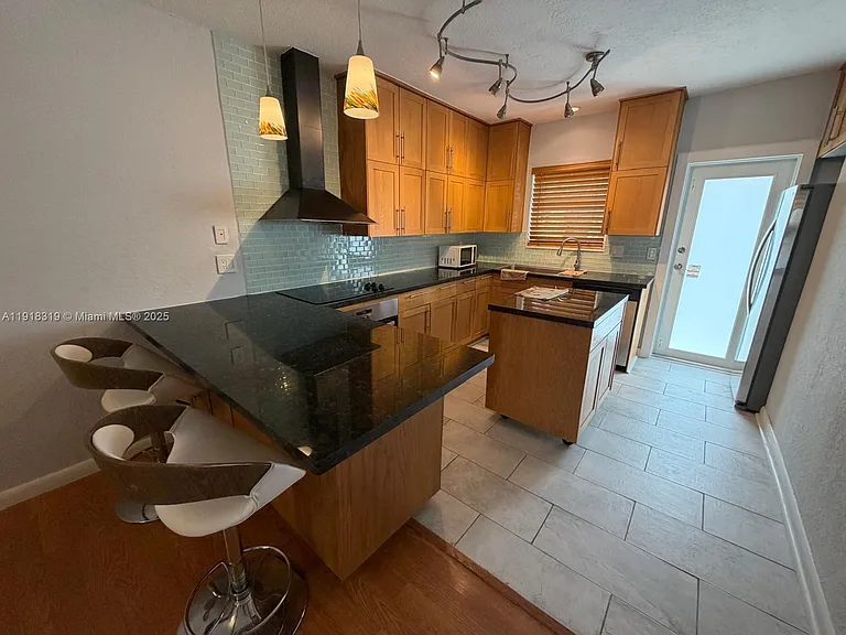 630 Layne Blvd #215 — Photo 5