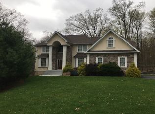 21 Stellas Way, New Windsor, NY 12553