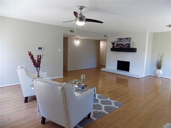 4th image of 4710 Cliffwood Dr