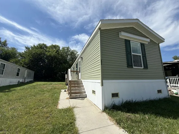 2525 County Line Rd #353, Des Moines, IA 50321
