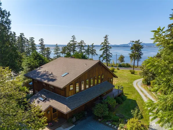 10683 Bayview Edison Road, Mount Vernon, WA 98273
