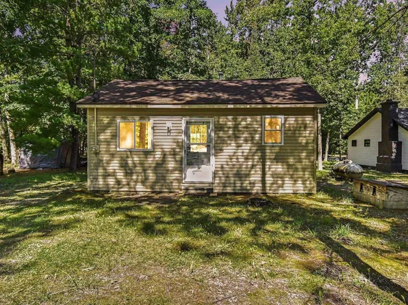 7786 Nicole Dr, South Branch, MI 48761