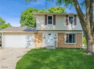 8886 Woodmayr Dr, Norwalk, IA 50211
