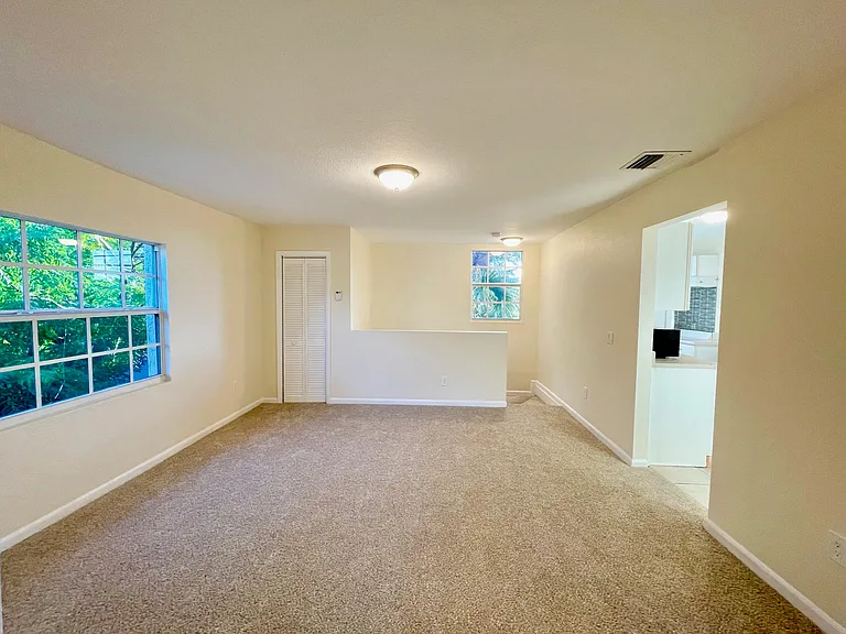 5555 Garden Ave #2 — Photo 2