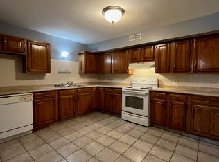 120 15th St APT 4, Fall River, MA 02723