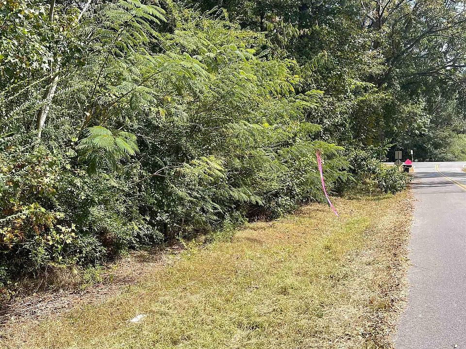 2nd image of Heritage Rd #12