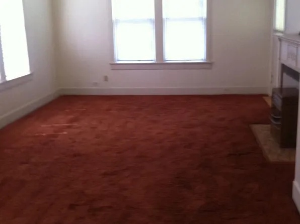 902 Omar St, Houston, TX 77009