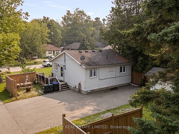 2nd image of 674 Chestnut St