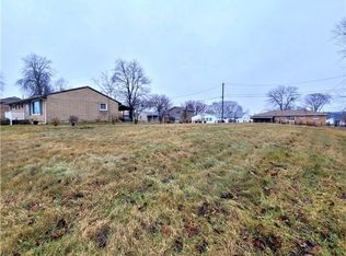 Fairlane Ave SW, Canton, OH 44710