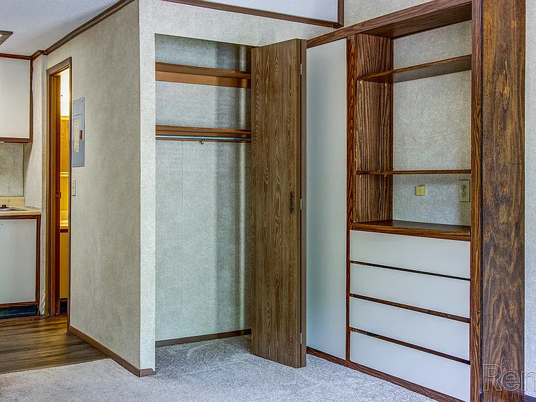 Brunswick Apartments — Photo 19