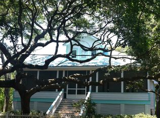 416 E Erie Ave, Folly Beach, SC 29439