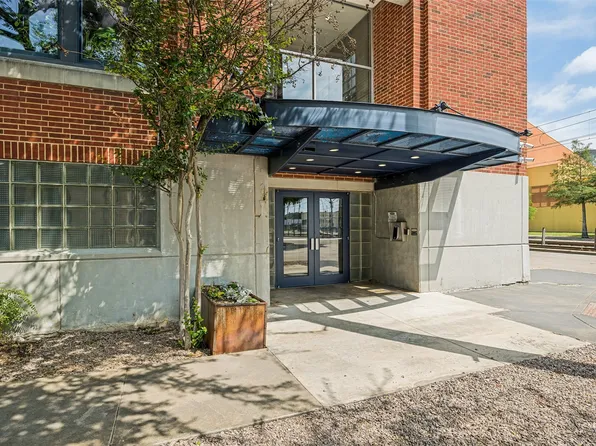 2502 Live Oak St APT 228, Dallas, TX 75204