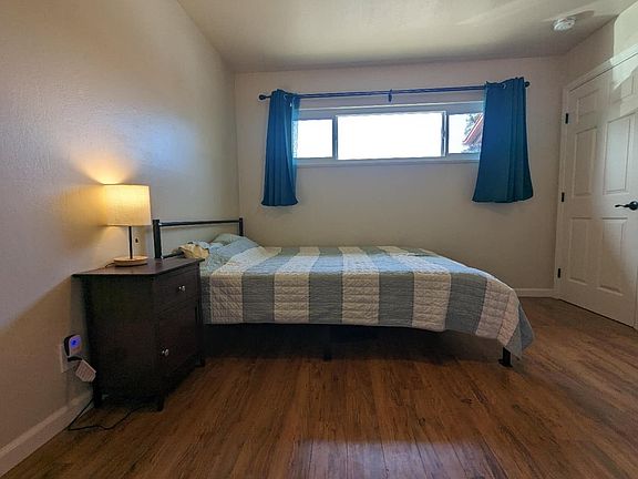 5th image of 3265 Alma St