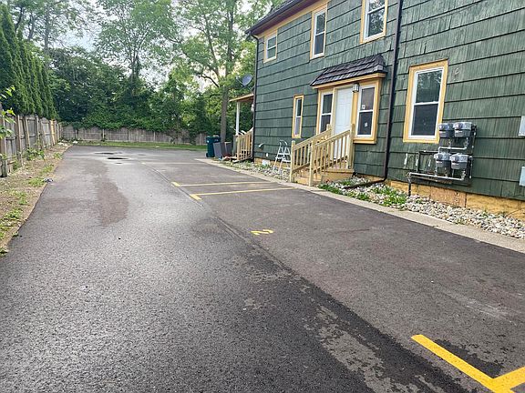 4th image of 823 N Capitol Ave