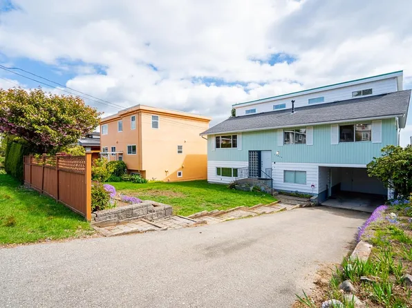 15856 Buena Vista Ave, White Rock, BC V4B 2A3