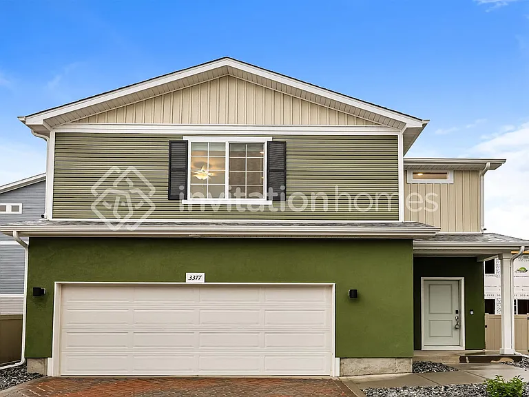 3377 Streamwood Dr — Photo 1