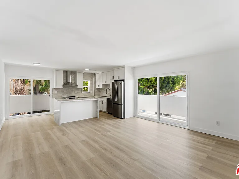 929 N Stanley Ave #2 — Photo 1