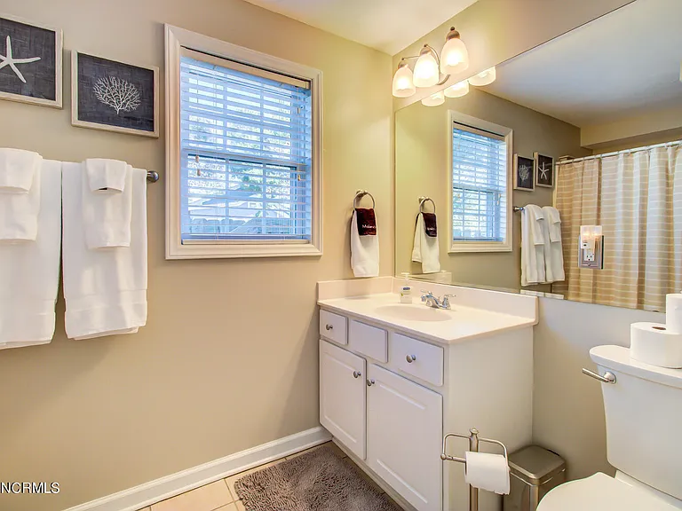 205 Florence Ave #4 — Photo 18
