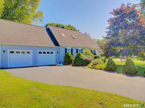 16 Jefferson Drive, Killingly, CT 06239