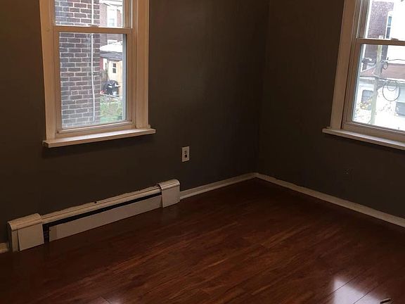 5th image of 6625 Glenloch St