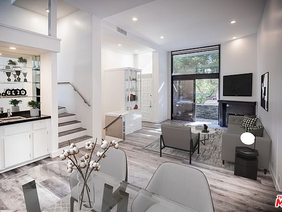 3rd image of 8611 Burton Way APT 2