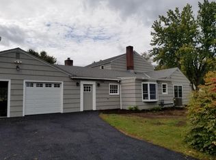 1 Hughes Ct, Queensbury, NY 12804
