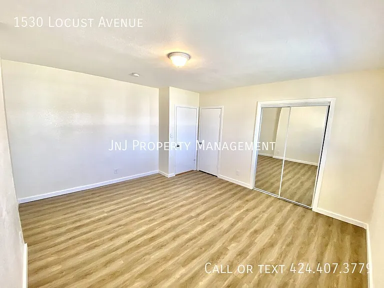 1530 Locust Ave — Photo 10