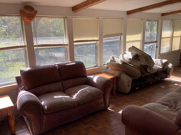 5th image of 254 Lakeside Dr