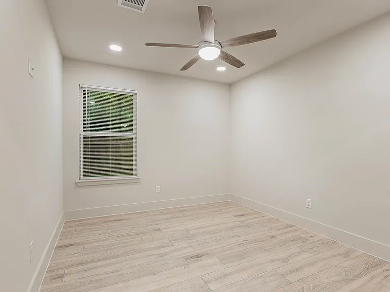 1310 E Red Cedar Cir — Photo 12