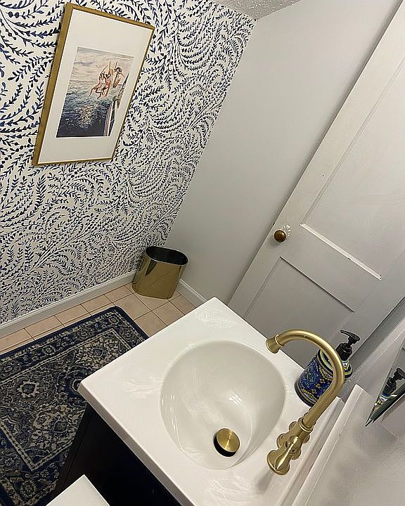 1st image of 351 W 10th St