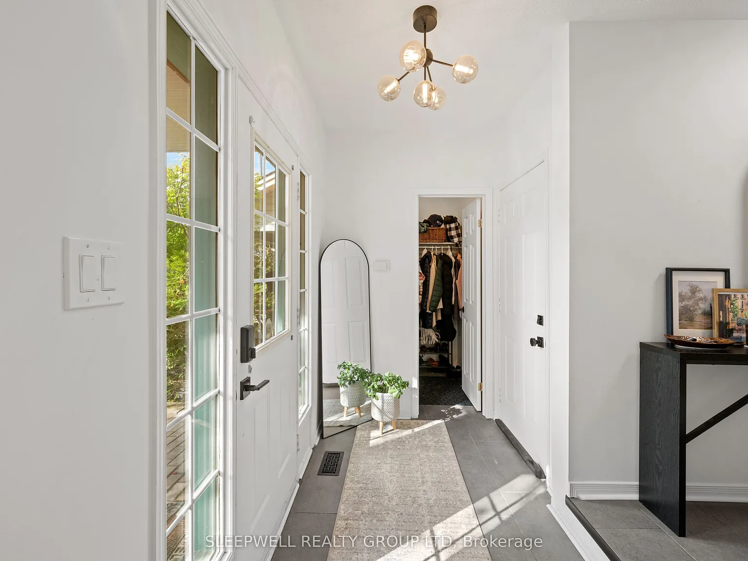 2 bed, $3,500 — Photo 2