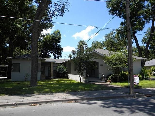 2nd image of 219 Johnson St