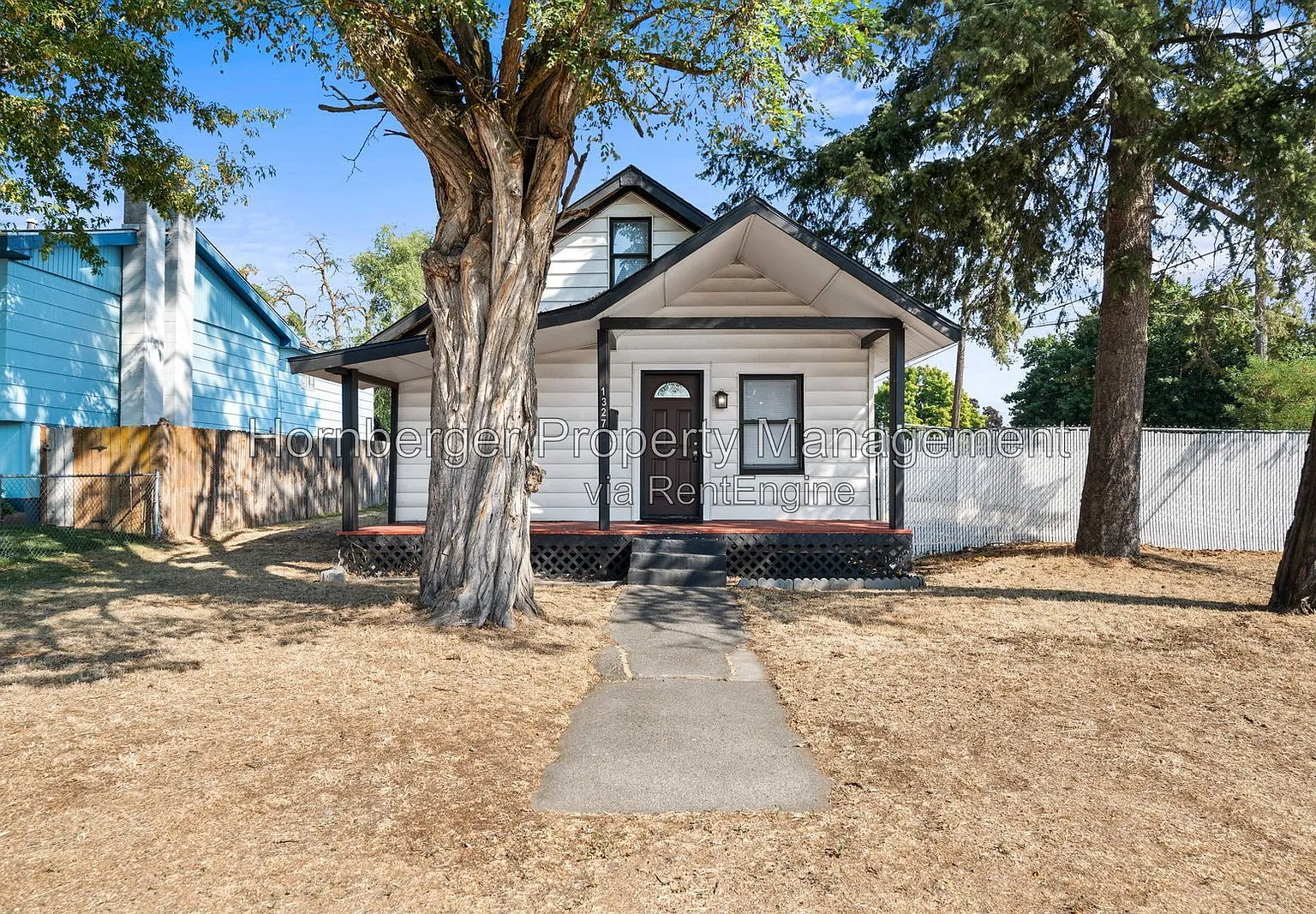 3 bed, 1.0 bath, 1850 sqft, $1,795 — Photo 2
